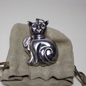 Vintage Sterling Puffy Cat Pendant